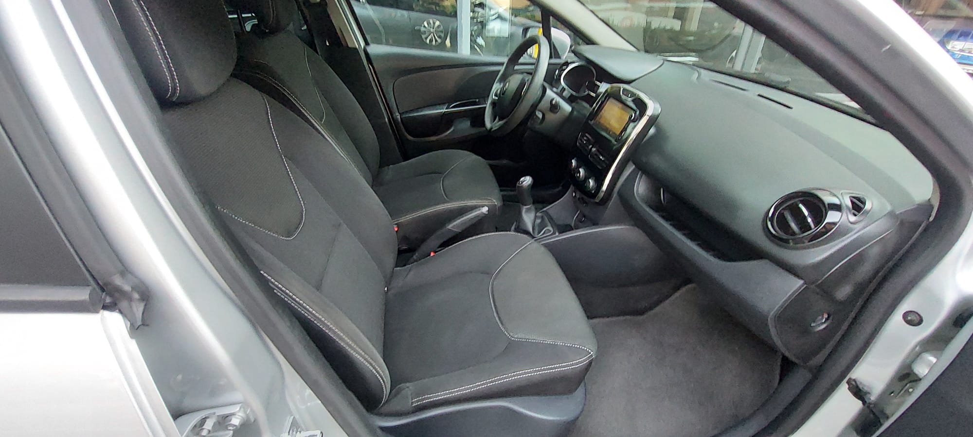 Renault Clio 0.9 TCE 90CV foto 9